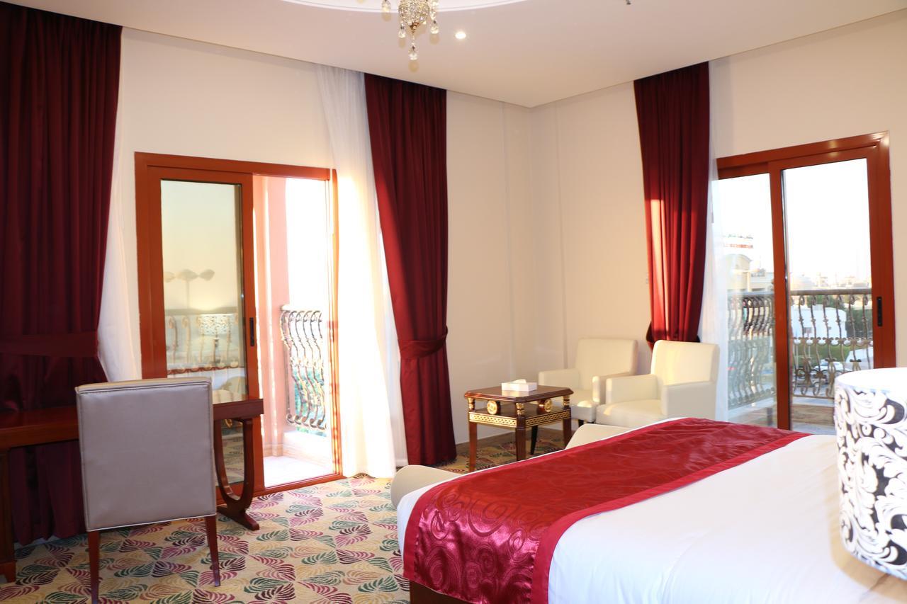 Red Castle Hotel
