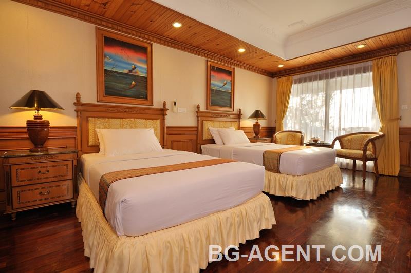 Sun Island Resort & Spa