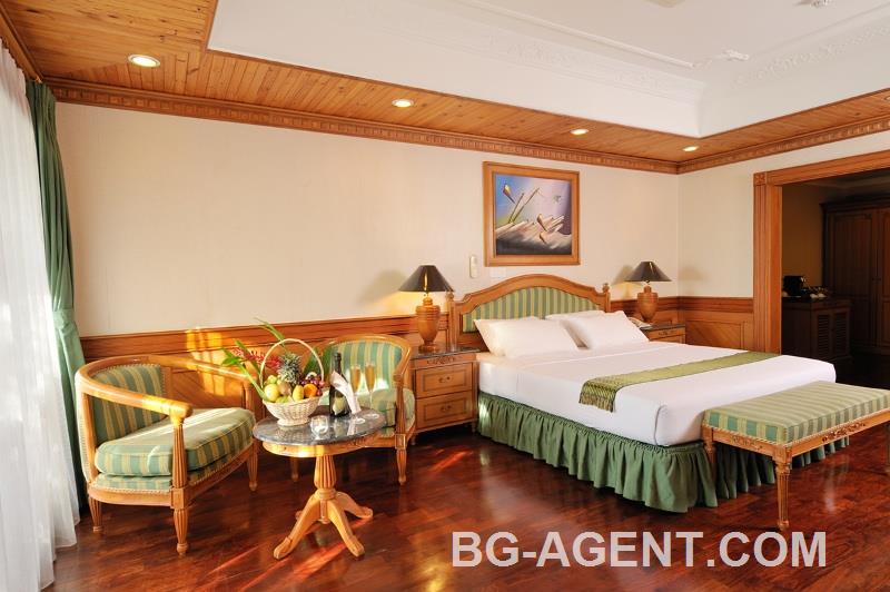 Sun Island Resort & Spa