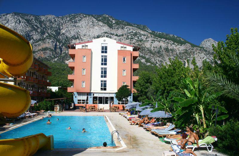 Grand Hotel Derin