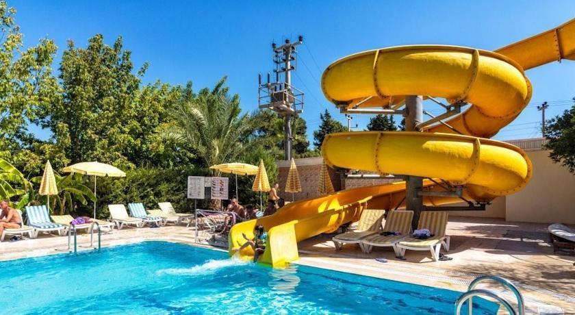 Grand Hotel Derin